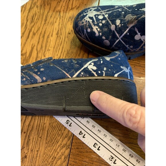 Women's Blue Slip-On Shoes Item #2650 - Picture 13 of 13